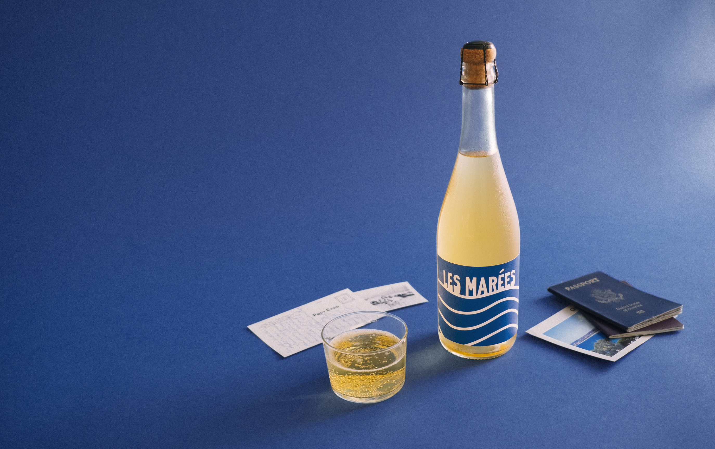 Les Marées Sparkling Blanc de Blanc - Premium Les Marées Sparkling Wine