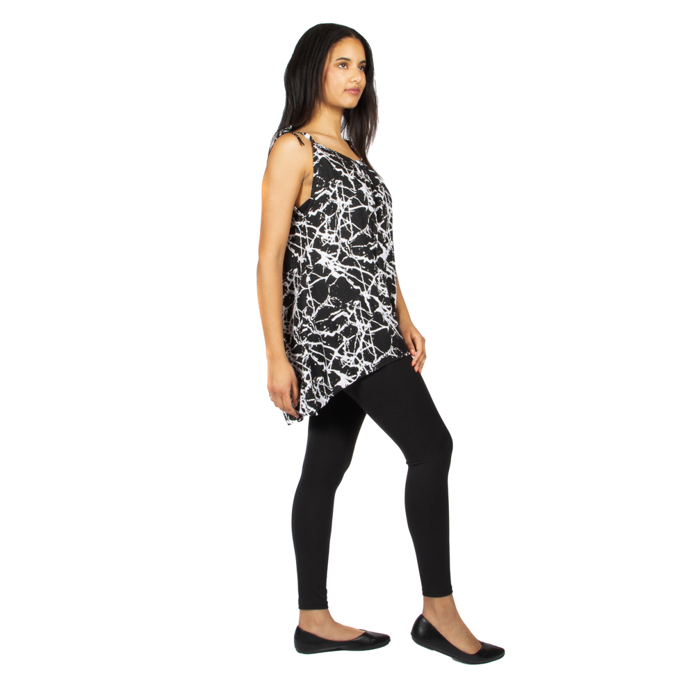 Black and White Abstract Tank Top for Chic Summer Style - Shopthatapp.ca