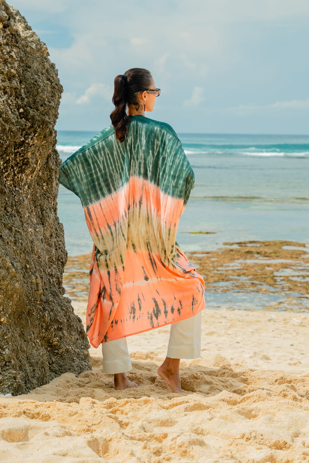 Tie Dye Stripe Kimono in Pink & Grey for Trendy Style - Shopthatapp.ca
