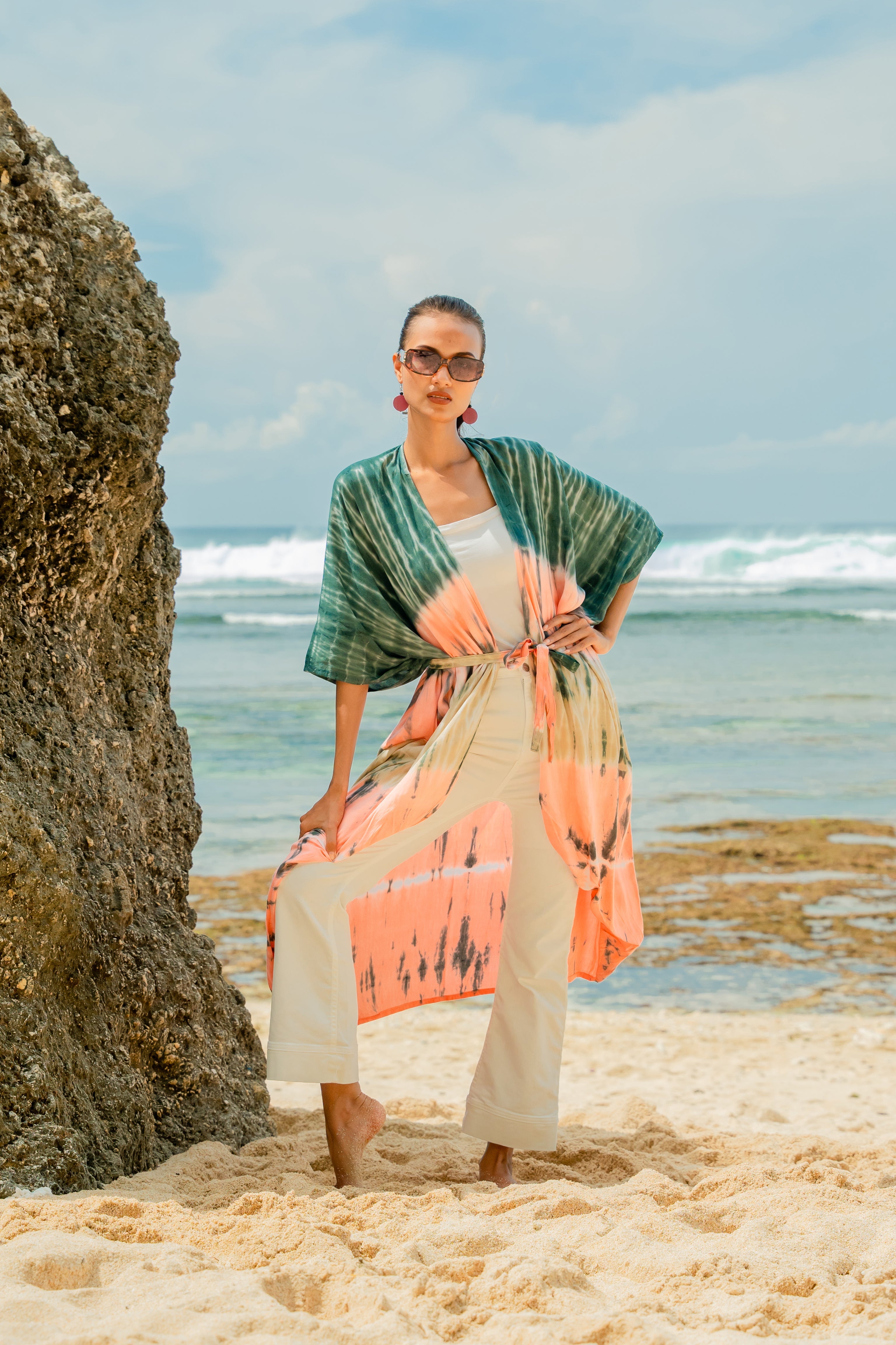 Tie Dye Stripe Kimono in Pink & Grey for Trendy Style - Shopthatapp.ca