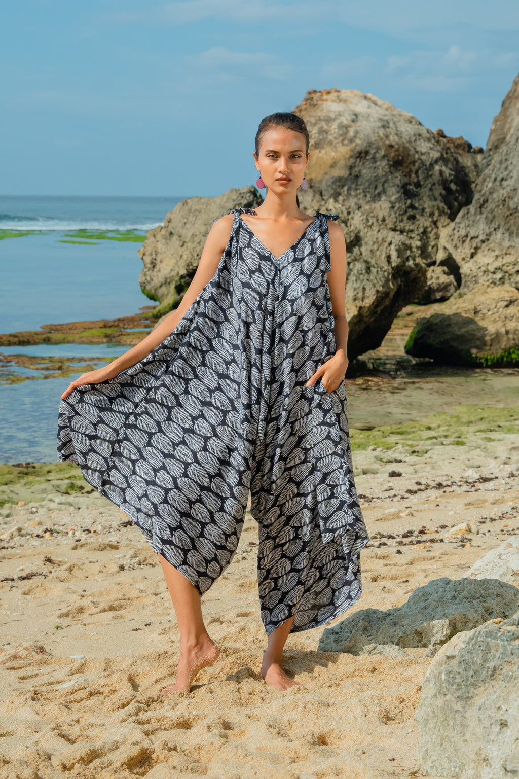 Leaf Print Romper - Black & White - Shopthatapp.ca