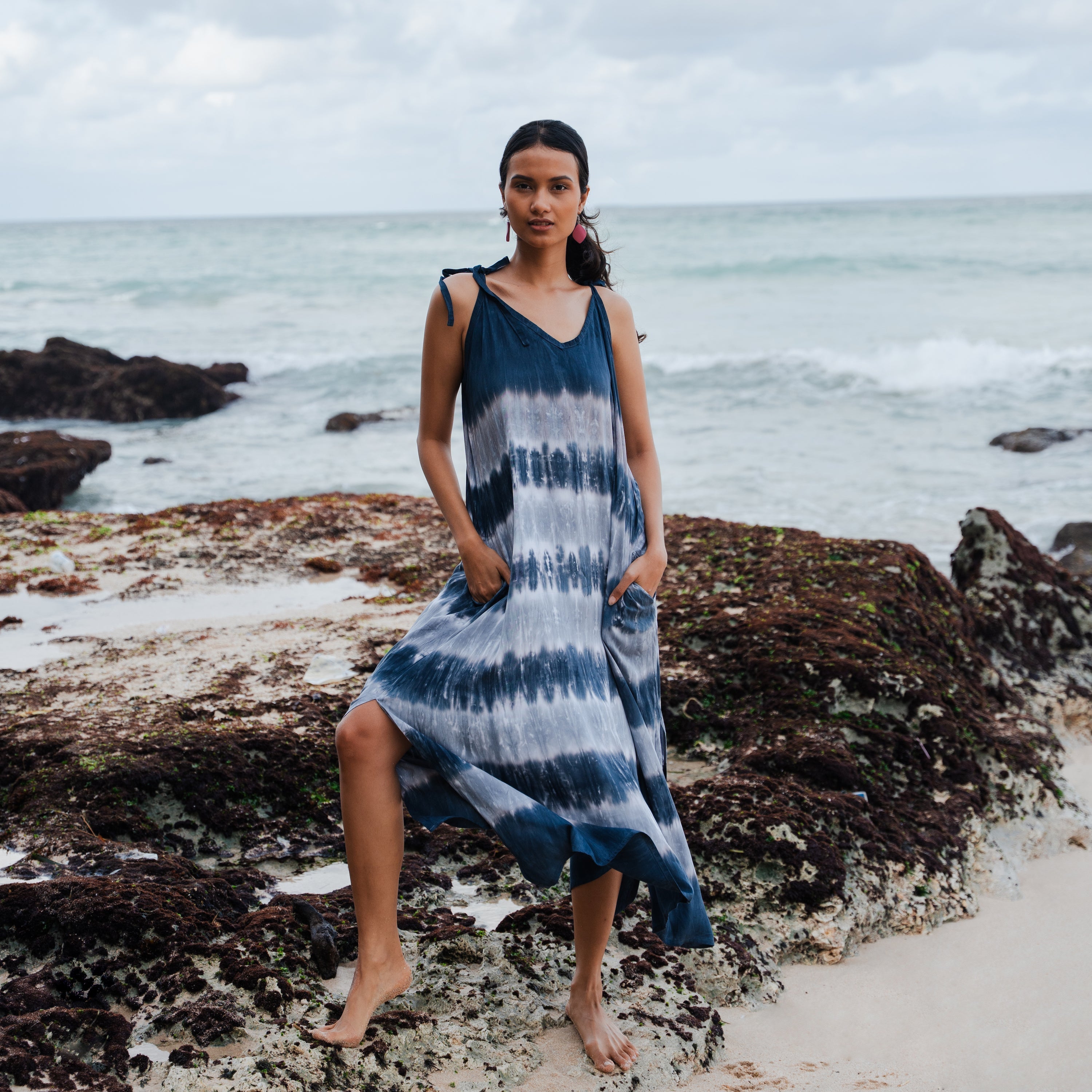 Stripey Dress - Monochrome Striped Monochrome Dress for Effortless Style - Shopthatapp.ca