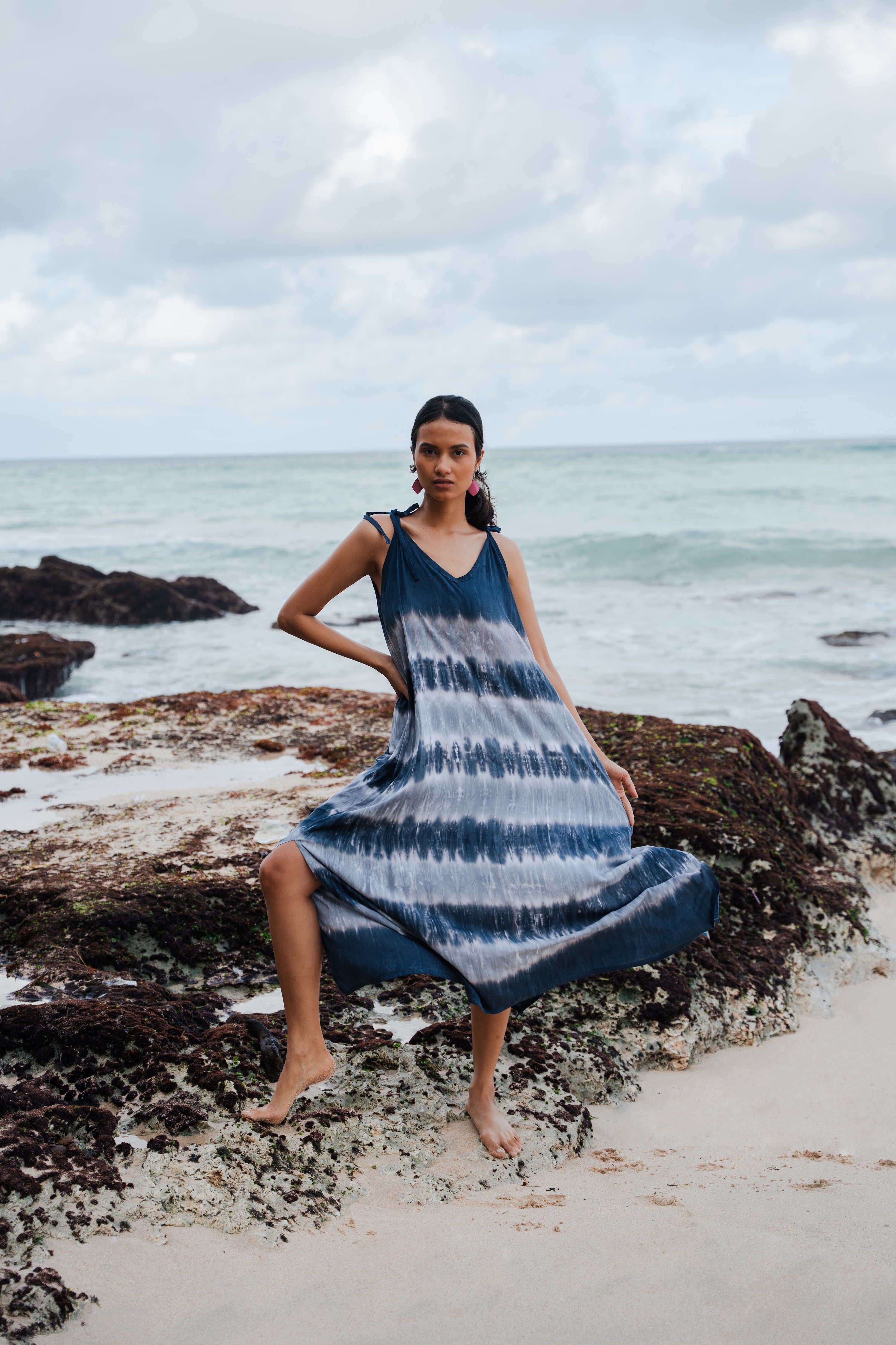 Stripey Dress - Monochrome Striped Monochrome Dress for Effortless Style - Shopthatapp.ca