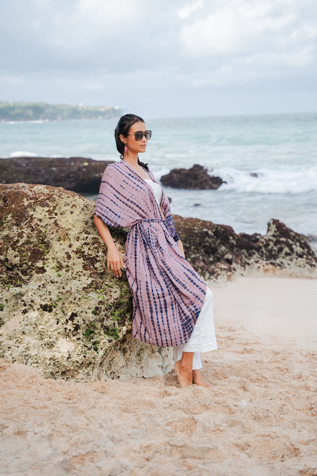 Simple Bone Pink Tie Dye Kimono - Shopthatapp.ca