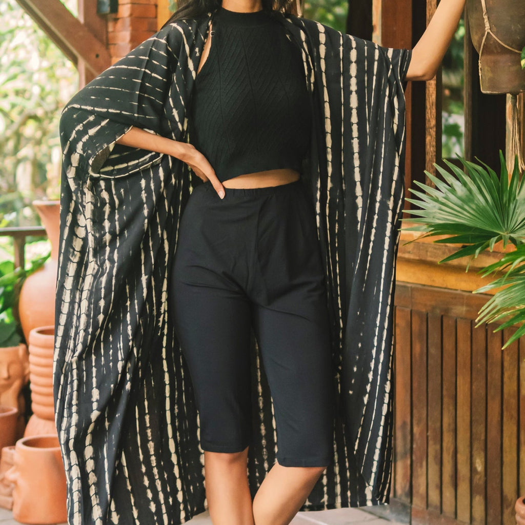 Black and White Tie Dye Kimono for Effortless Style and Comfort - Shopthatapp.ca