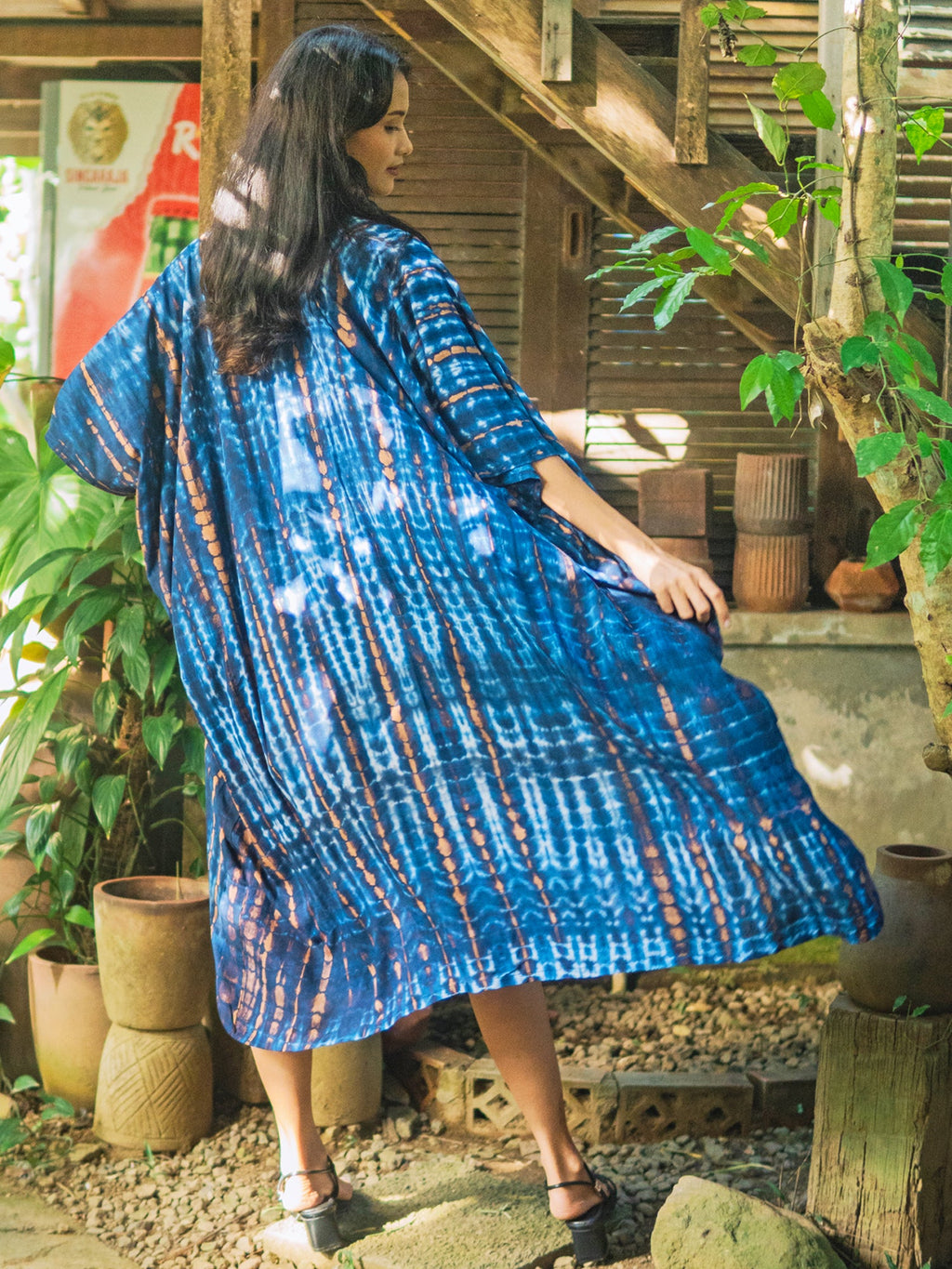 Tie Dye Long Kimono Blue - Stylish and Vibrant Cover-Up - Shopthatapp.ca