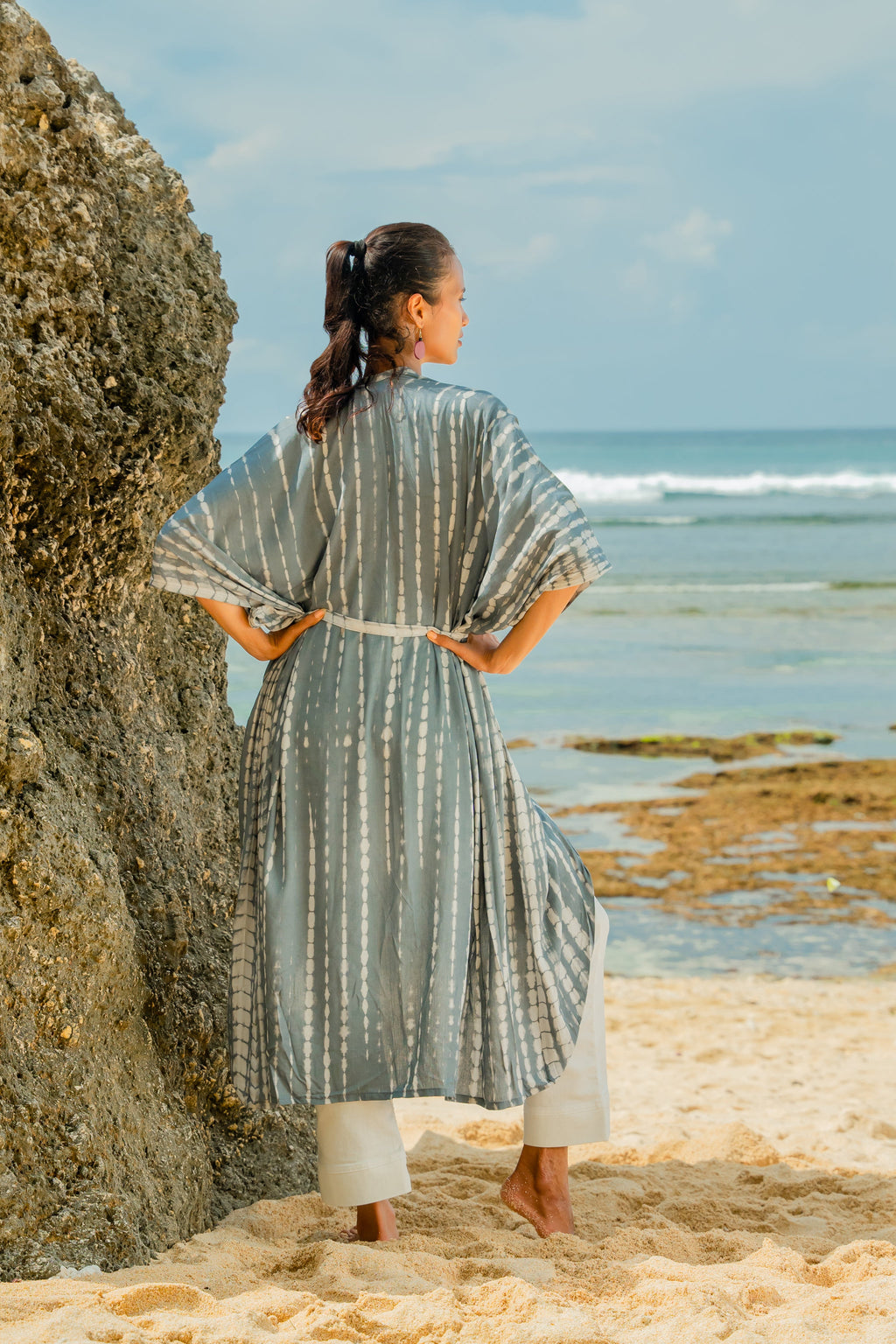 Bone Tie Dye Kimono - Grey & White - Shopthatapp.ca