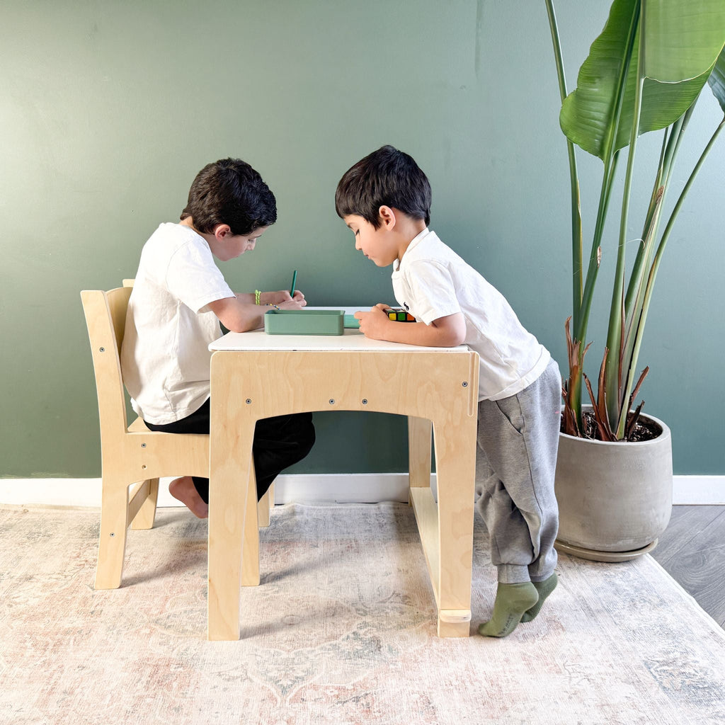 LUMEN Big Kid Desk and Chair | Adjustable Height Study Table for Growing Learnings - Shopthatapp.ca