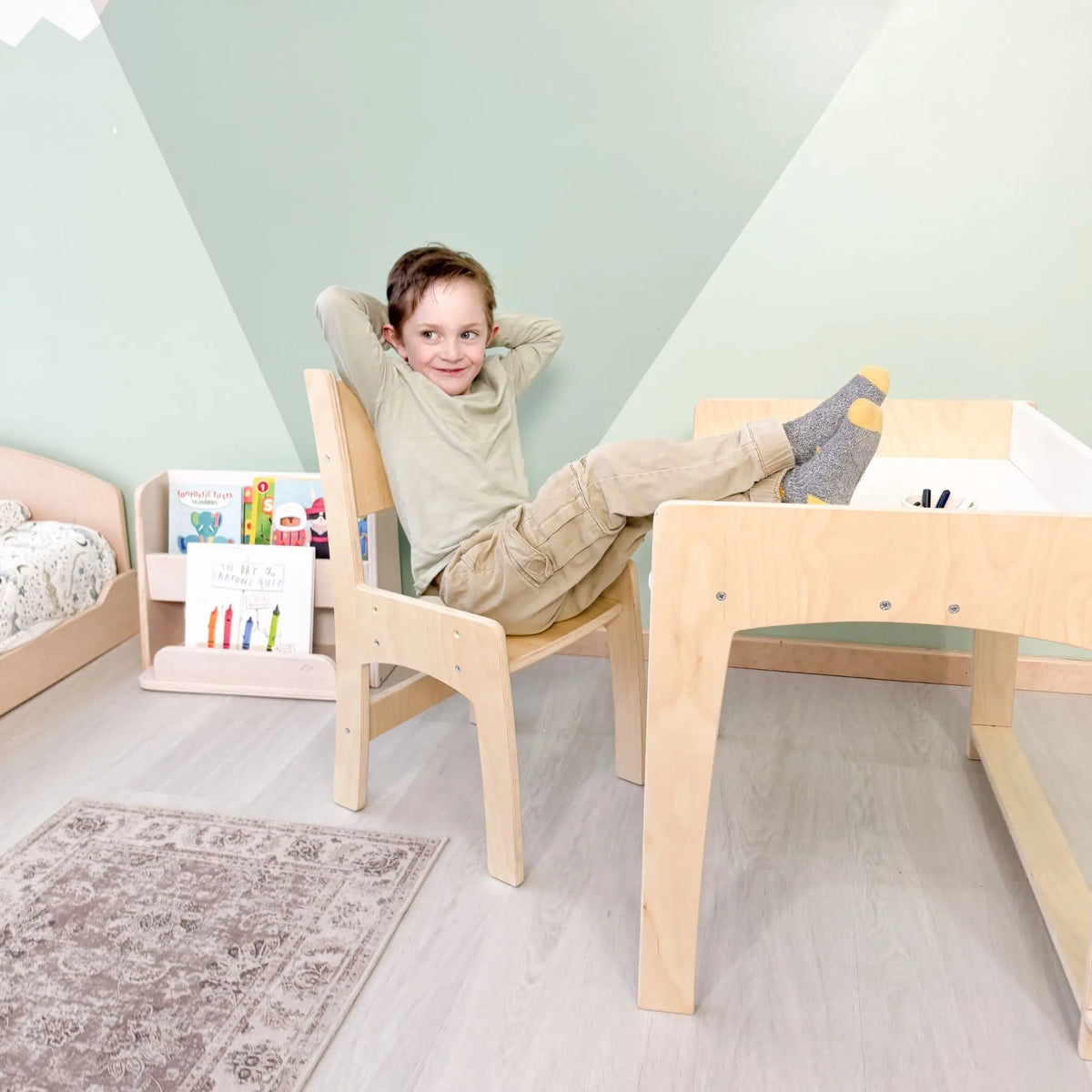 LUMEN Big Kid Desk and Chair by Sapiens Child, adjustable height study table and chair for kids' learning and homework.