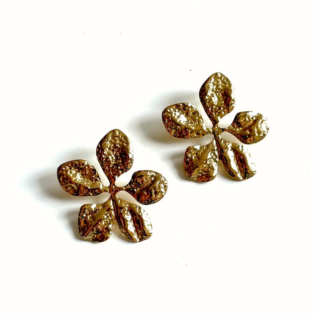Large Flower Stud Earrings - Shopthatapp.ca