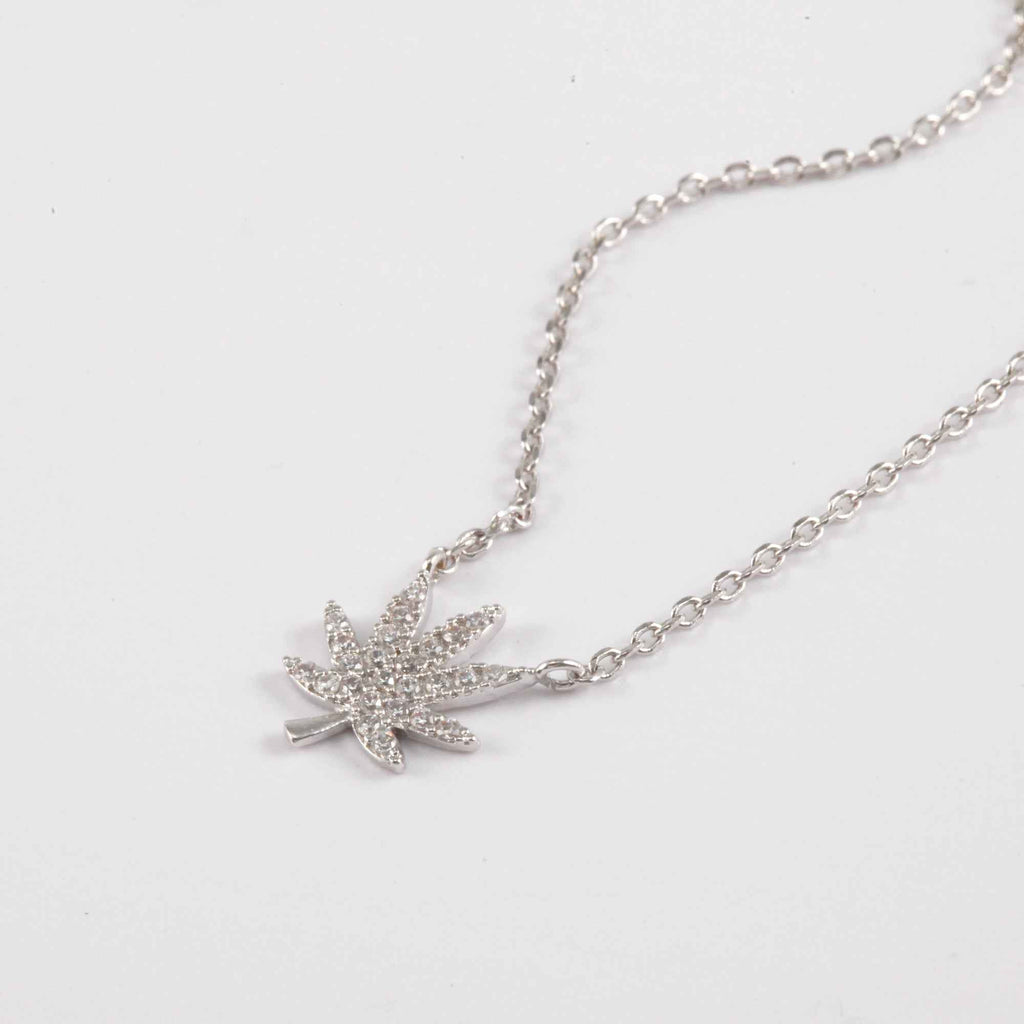 SILVER CANNABIS LEAF NECKLACE