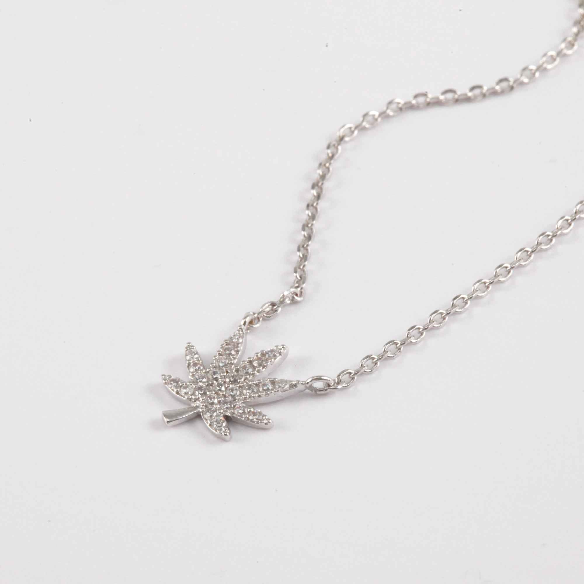 SILVER CANNABIS LEAF NECKLACE