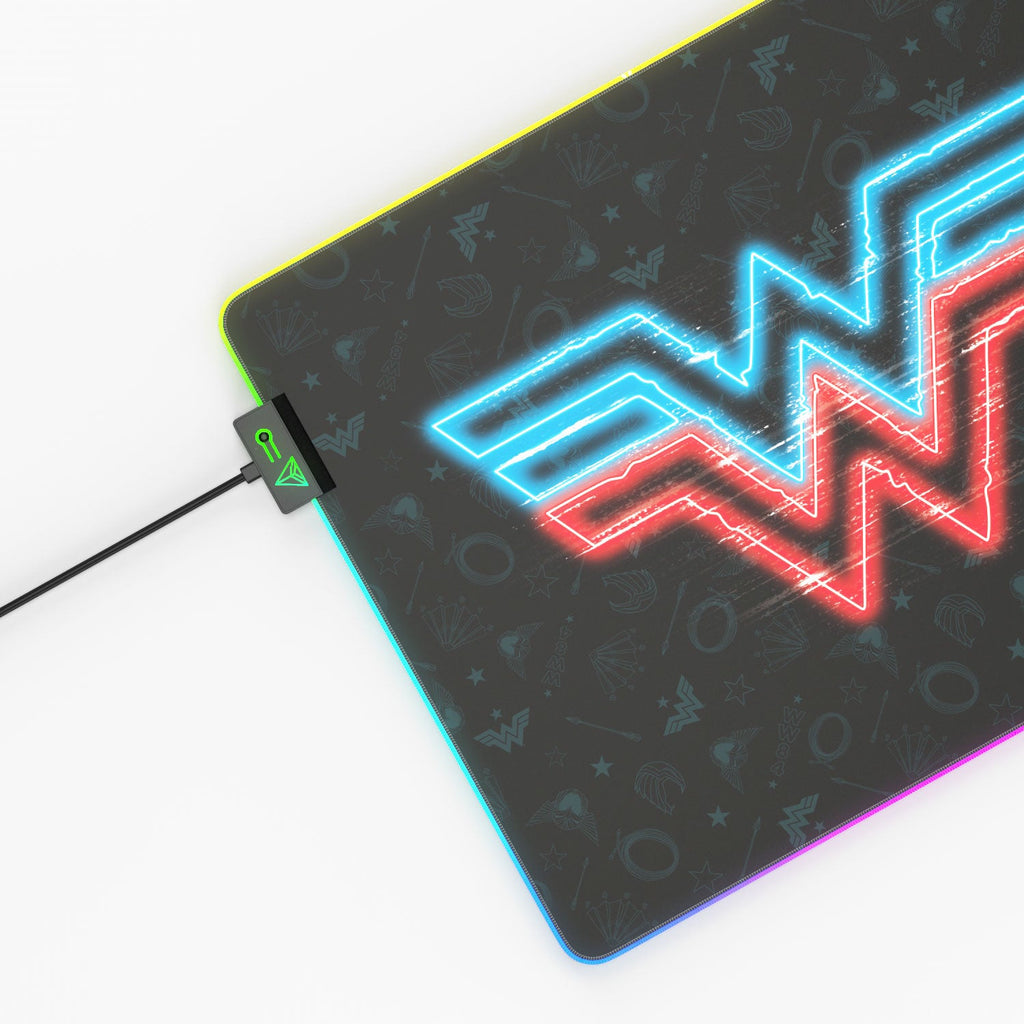 Wonder Woman Gaming Mouse Pad - Electrified Design for Gamers - Shopthatapp.ca