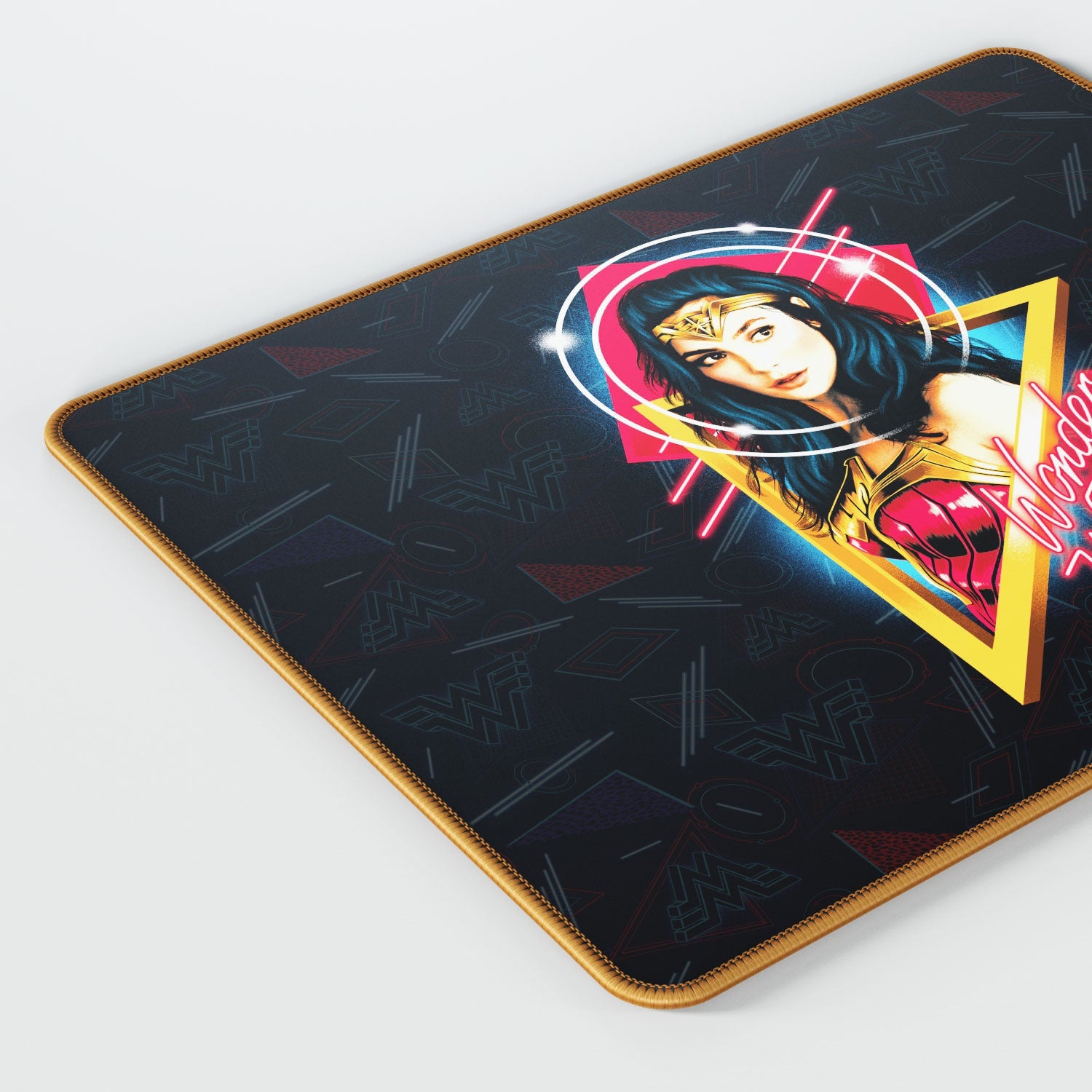 Wonder Woman Gaming Mouse Pad - Stylish Portrait Design for Gamers - Shopthatapp.ca