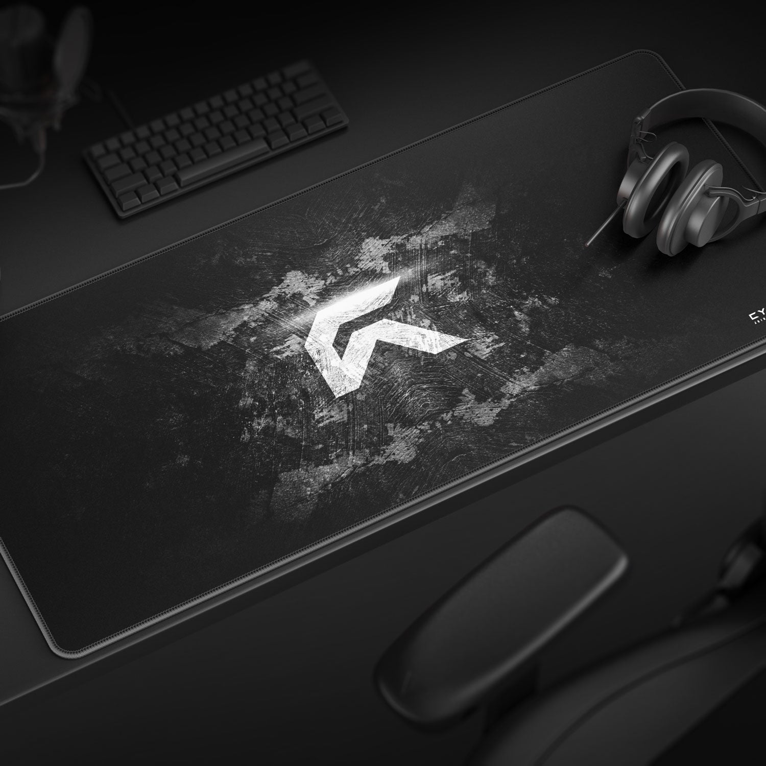 Signature Gaming Mouse Pad - Edition for Ultimate Precision and Comfort - Shopthatapp.ca