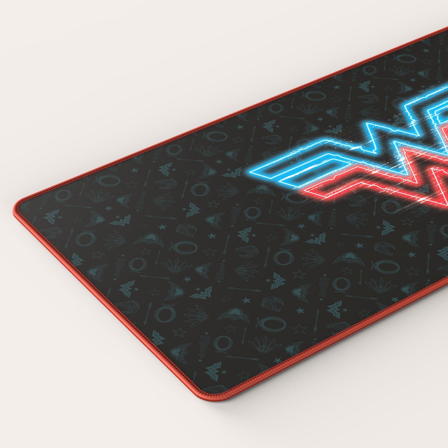 Wonder Woman Gaming Mouse Pad - Electrified Design for Gamers - Shopthatapp.ca