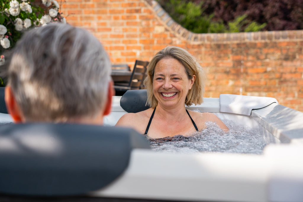 MSPA OSLO, FRAME SERIES, Hot Tub & Spa – 6 Person - Www.Shopthatapp.ca