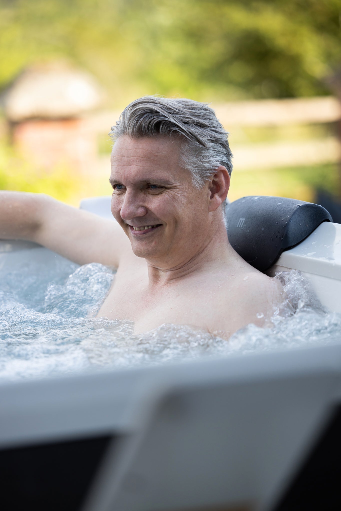 MSPA OSLO, FRAME SERIES, Hot Tub & Spa – 6 Person - Www.Shopthatapp.ca