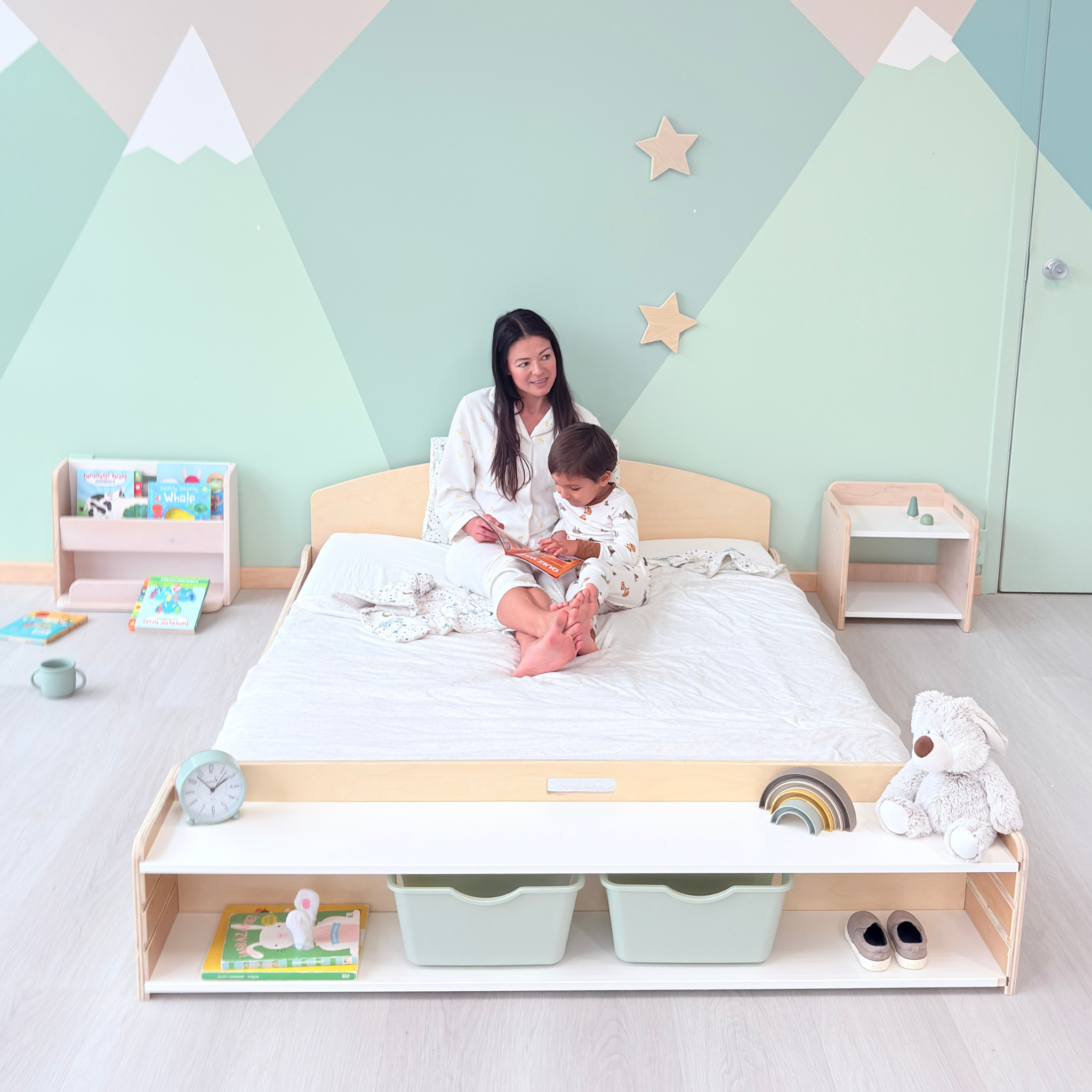 CHERRY FULL - Montessori Floor Bed with Shelves - Shopthatapp.ca