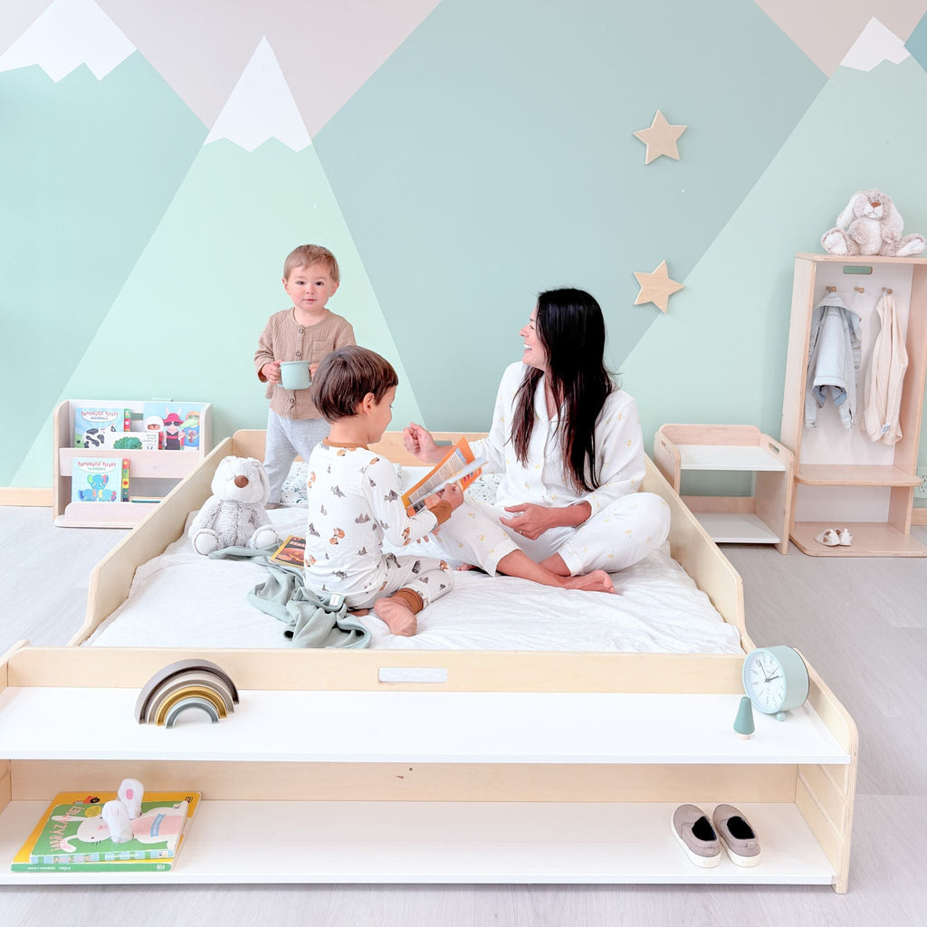 APPLE FULL Montessori Floor Bed with Shelves - Child-Friendly Design by - Shopthatapp.ca