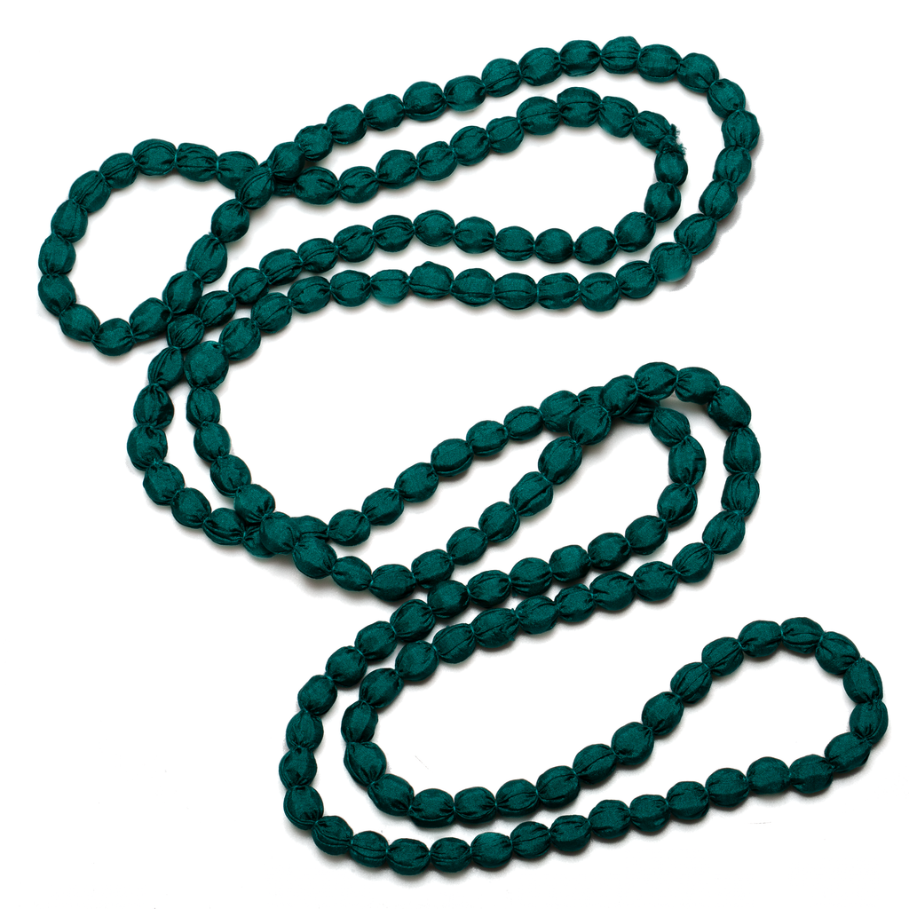 Extra Long Fabric Ball Necklace - Shopthatapp.ca