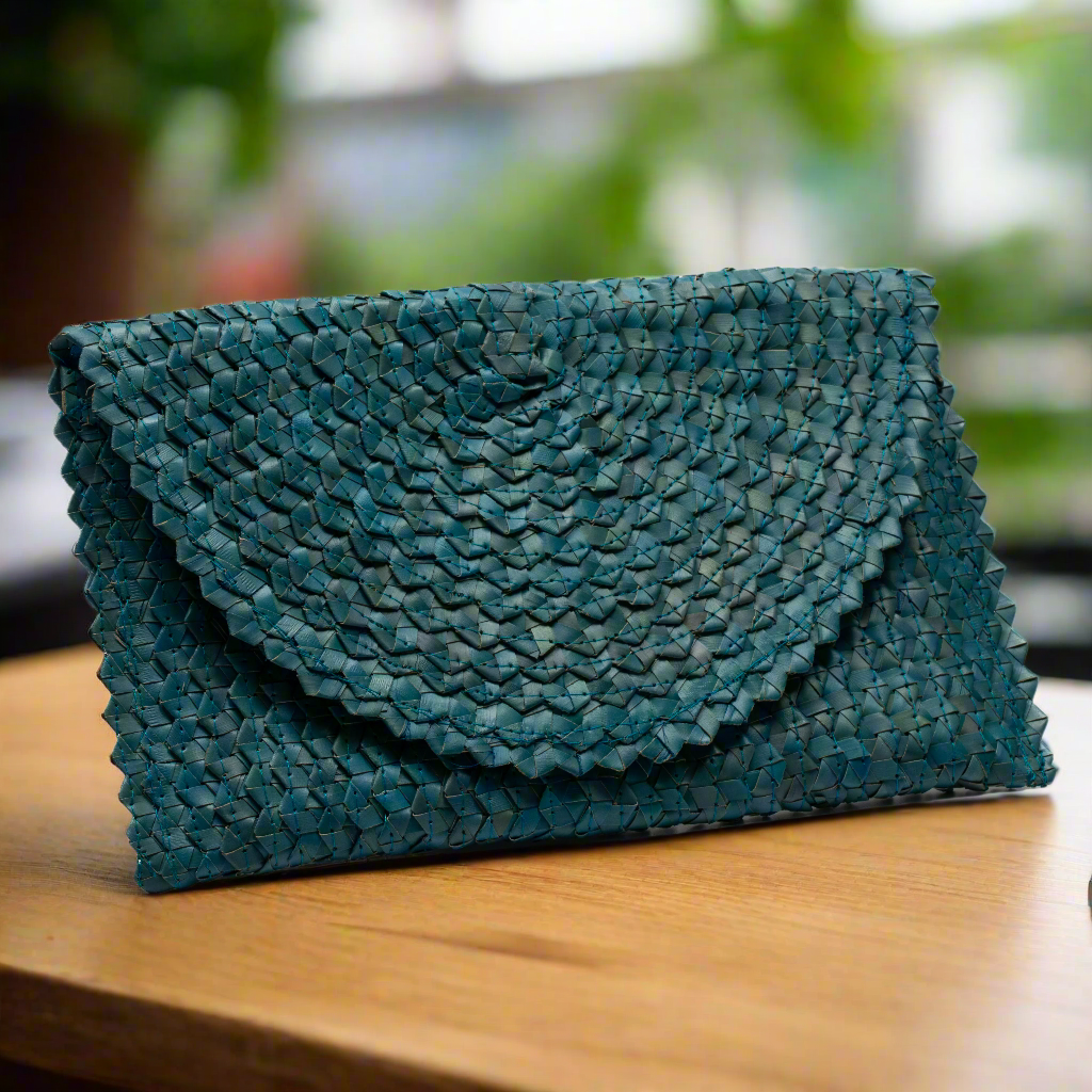 Pandan Leaf Clutch Purse - Blue - Shopthatapp.ca