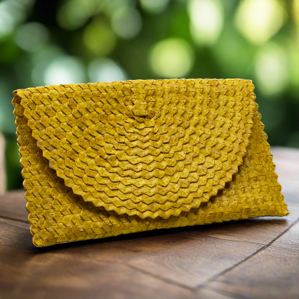 Pandan Leaf Purse Yellow - Stylish Clutch for Every Occasion - Shopthatapp.ca