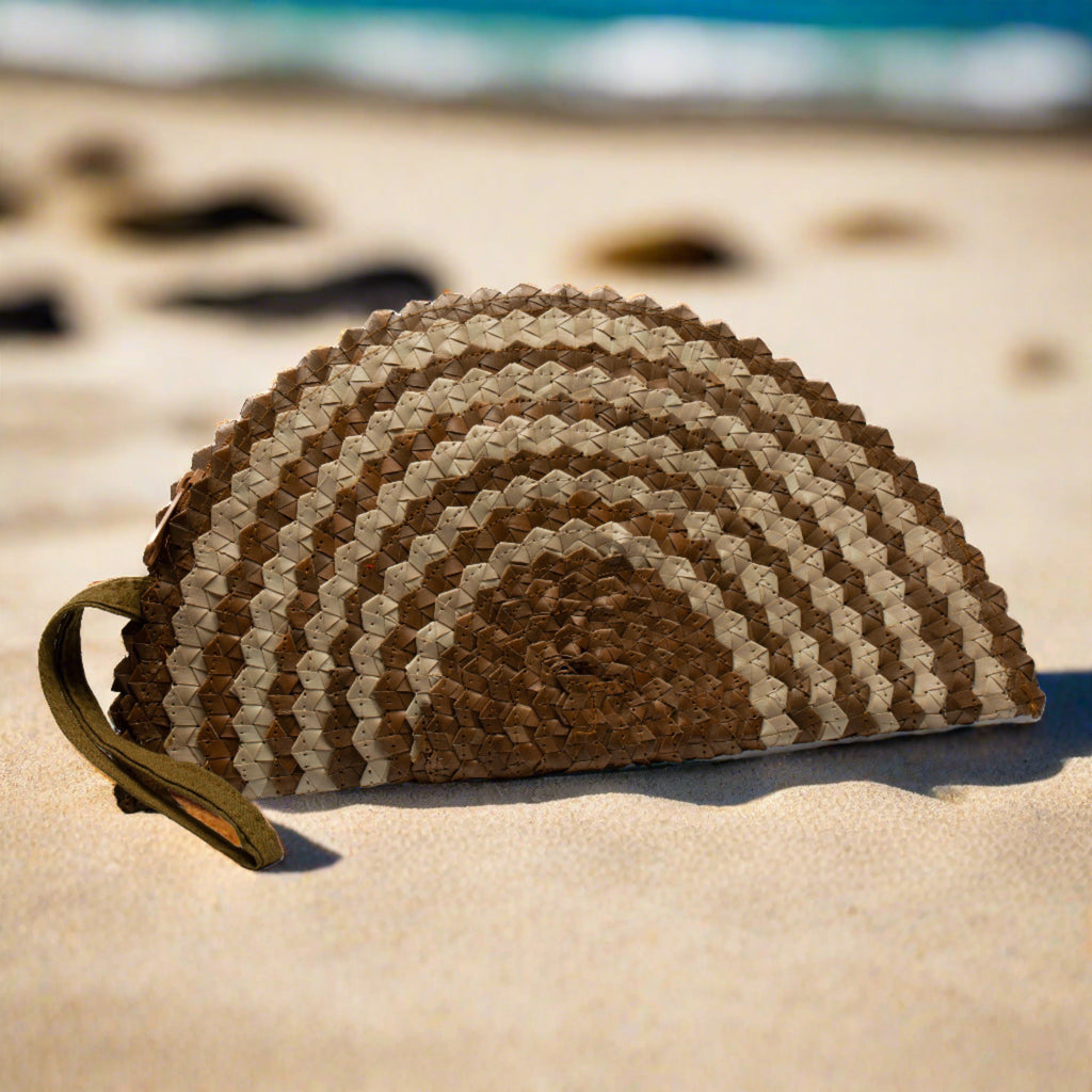 Pandan Leaf Clutch Purse - Half Moon Design in Naturals Mix - Shopthatapp.ca