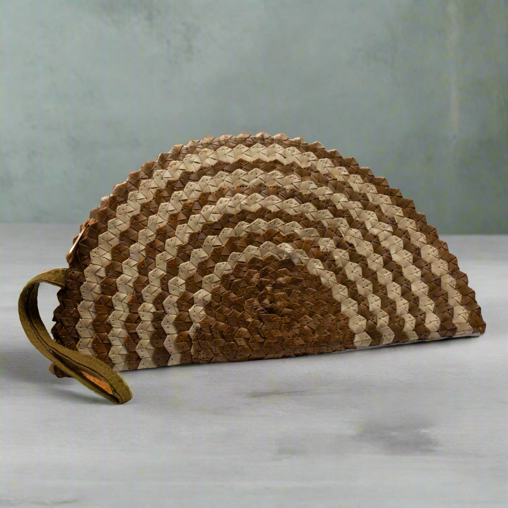 Pandan Leaf Clutch Purse - Half Moon Design in Naturals Mix - Shopthatapp.ca