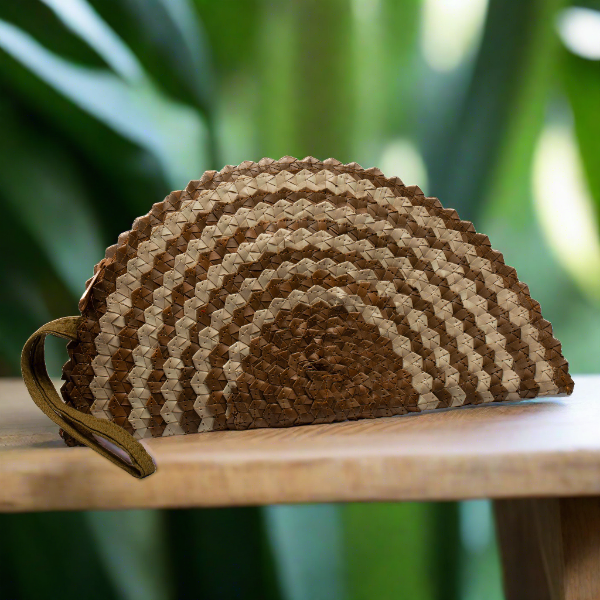 Pandan Leaf Clutch Purse - Half Moon Design in Naturals Mix - Shopthatapp.ca