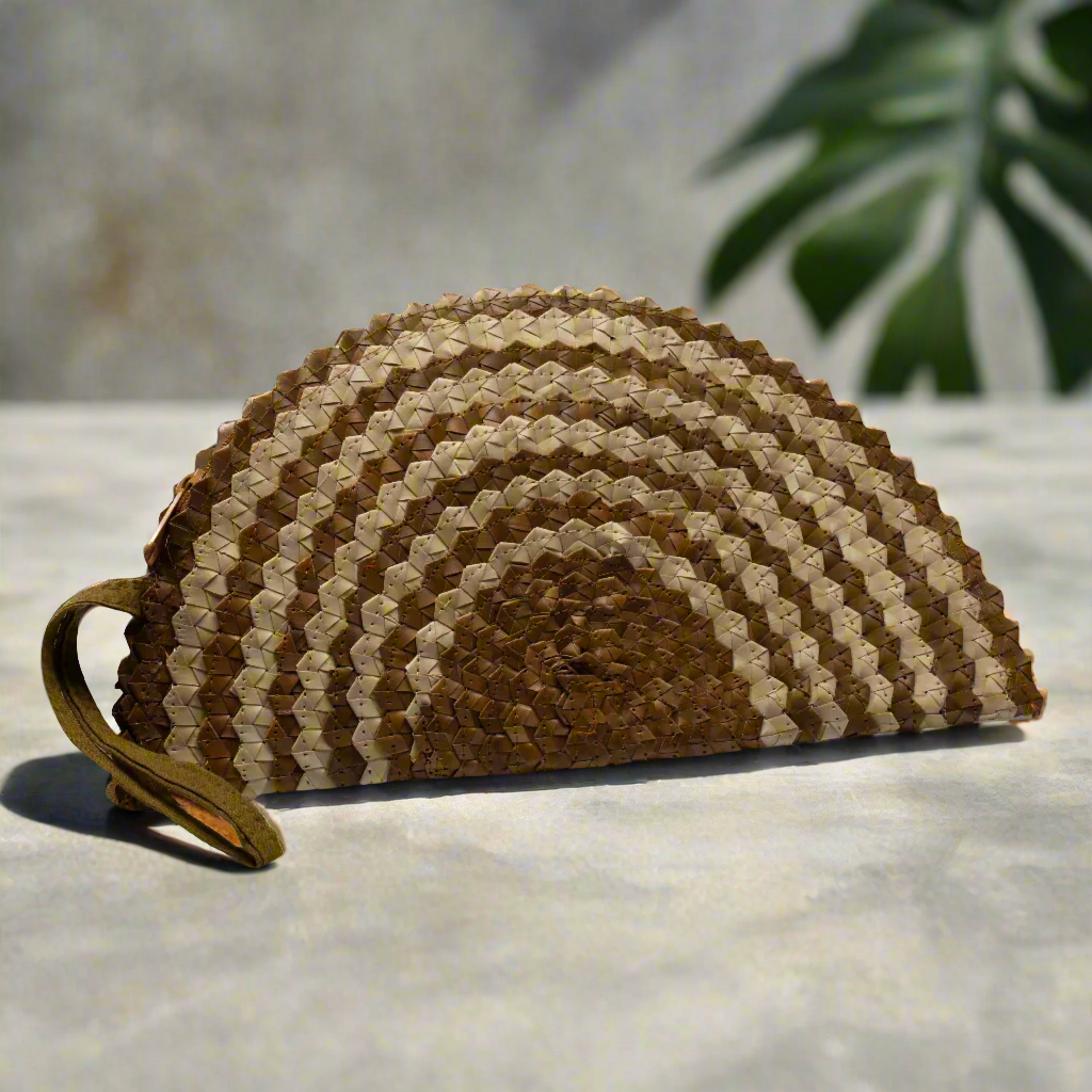 Pandan Leaf Clutch Purse - Half Moon Design in Naturals Mix - Shopthatapp.ca