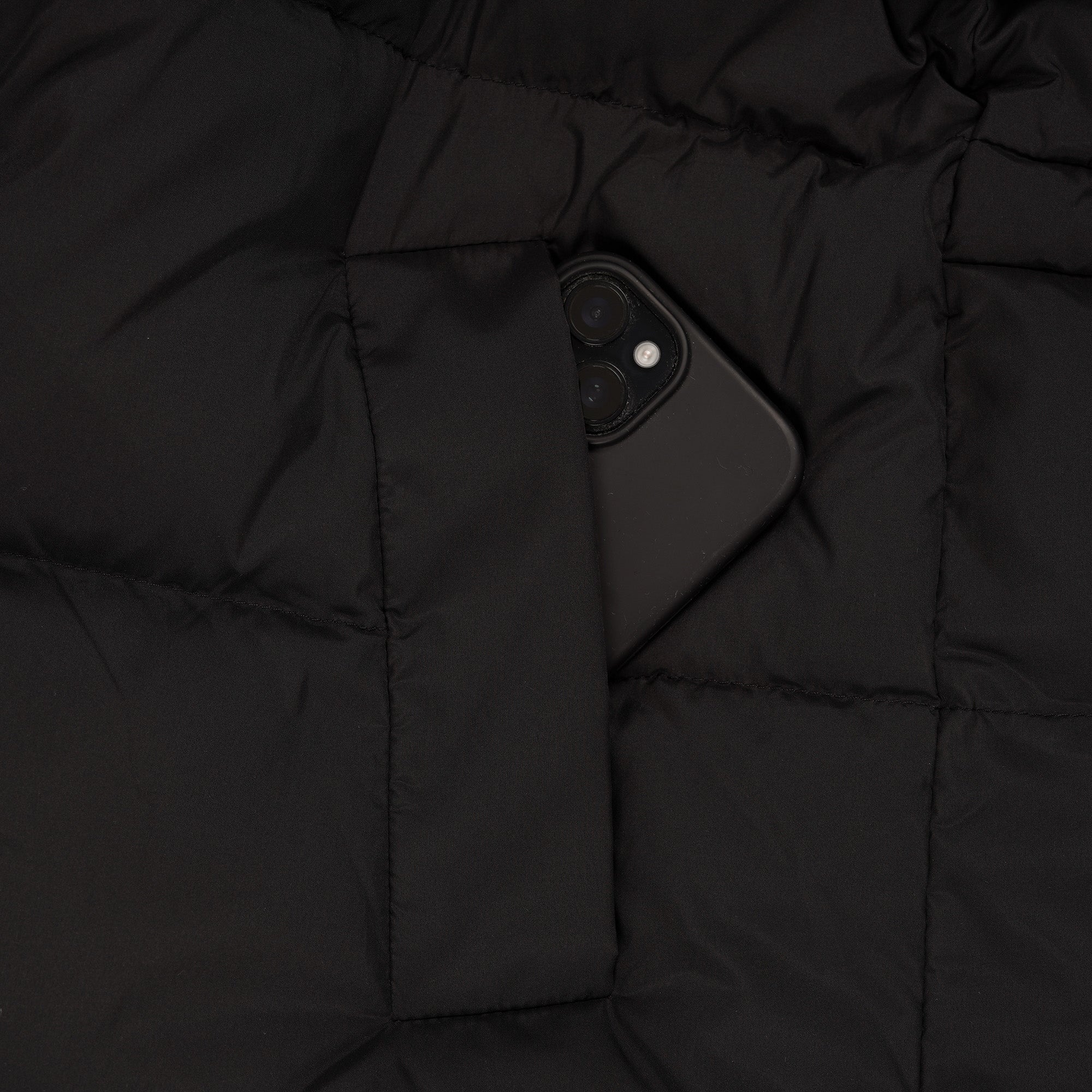 Pantone Puffer Down Jacket - Shopthatapp.ca