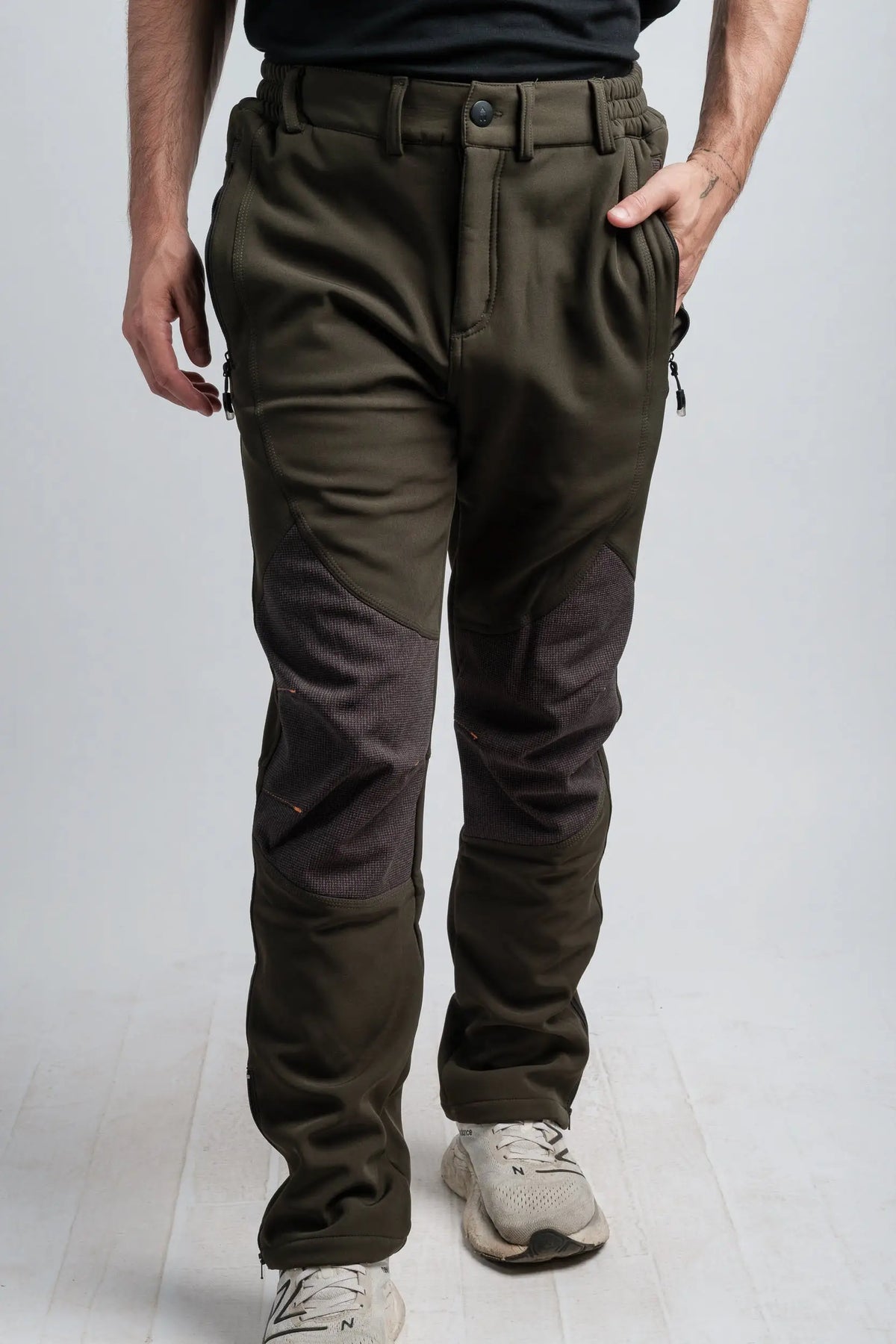 Men's Water Resistant Adventure Pants in Green - Shopthatapp.ca