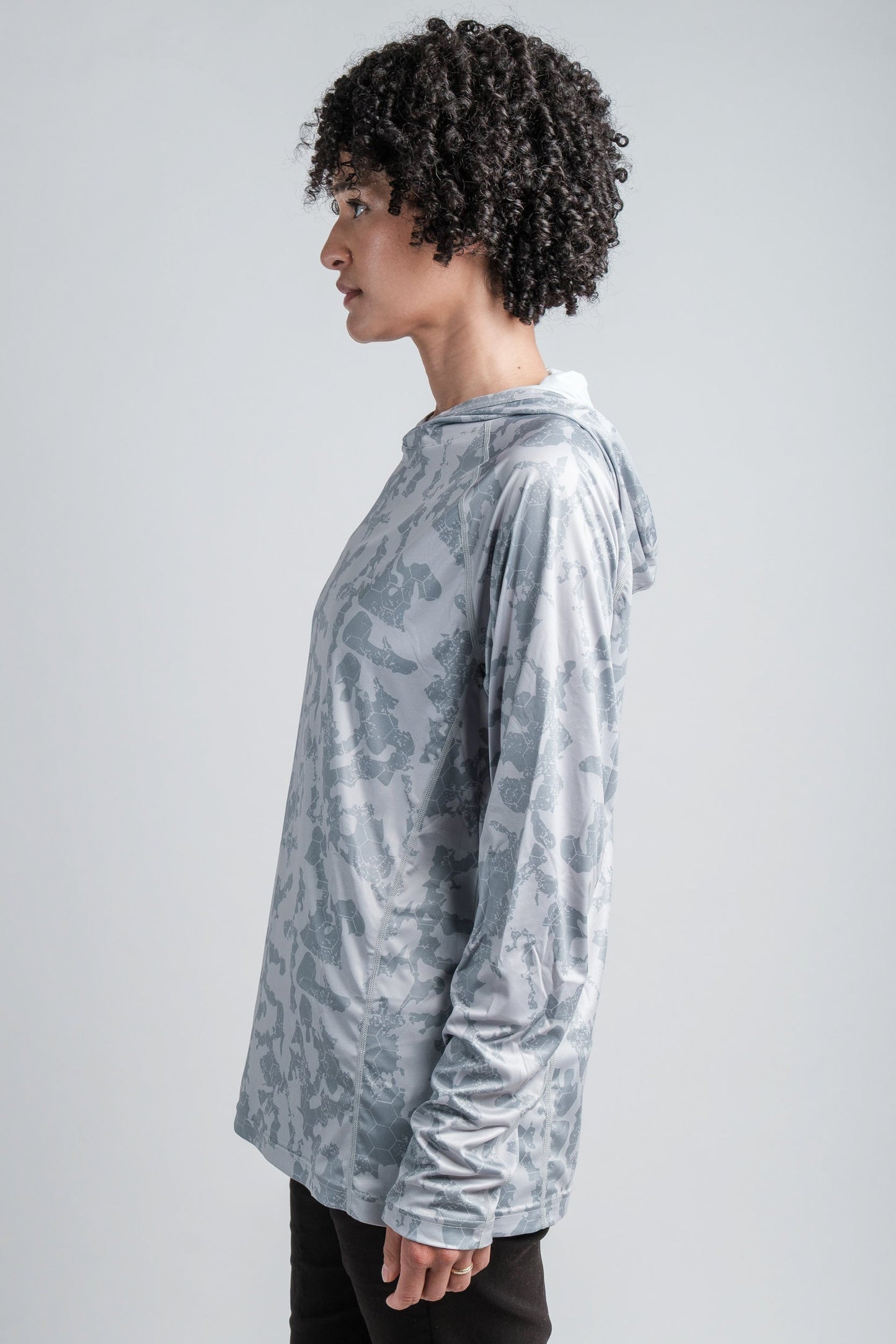 Women's Cooling Hoodie - UPF 50 Summer Protection and Comfort - Shopthatapp.ca
