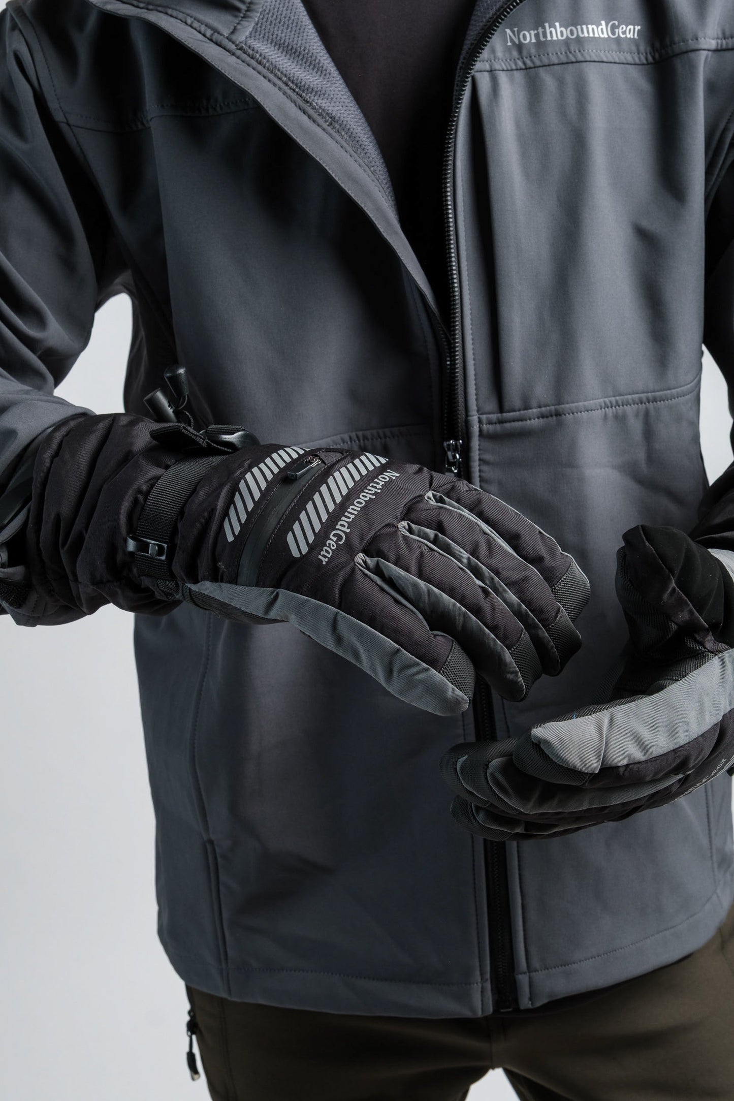 Defender 3-in-1 Touchscreen Gloves for Ultimate Protection and Versatility - Shopthatapp.ca