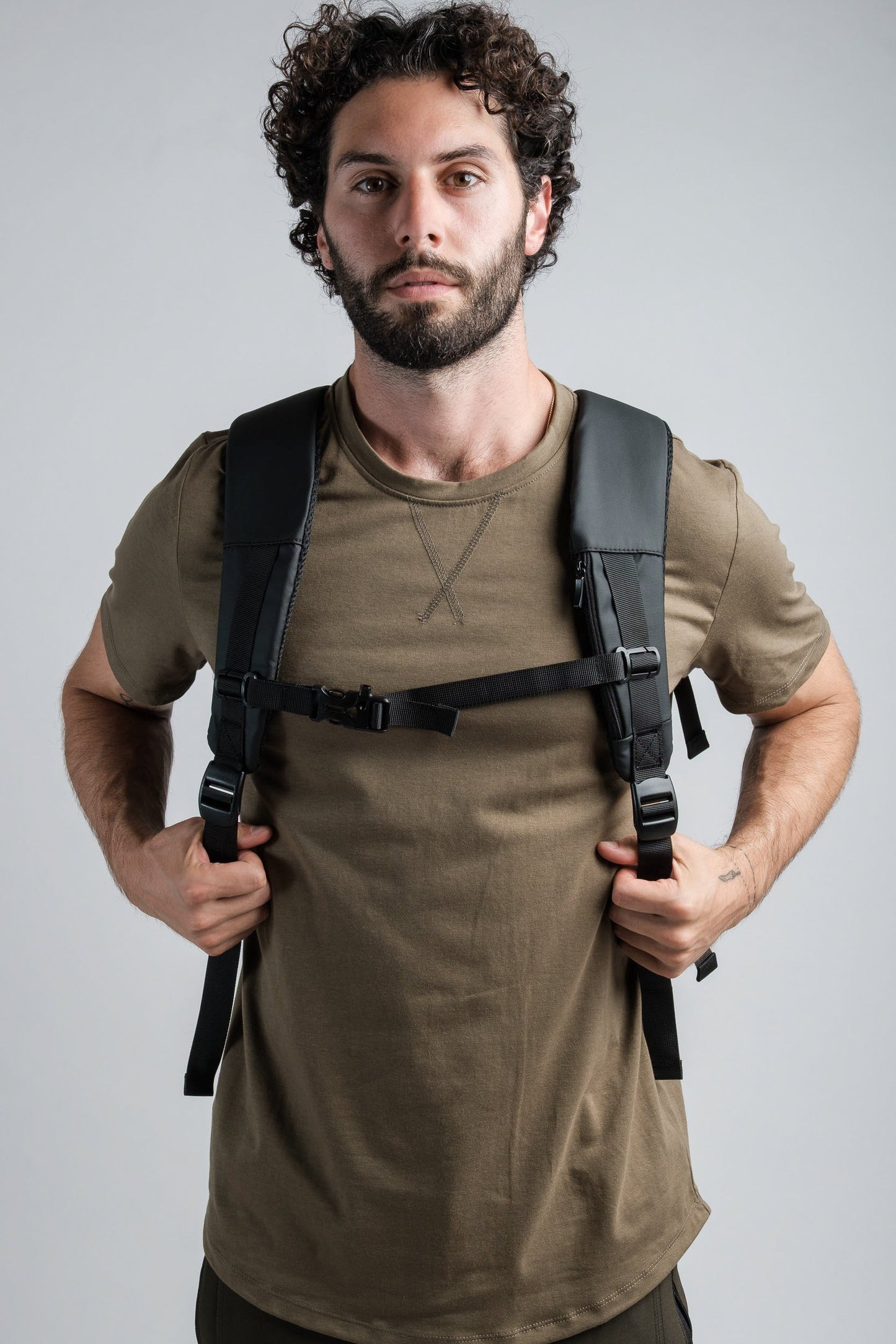 Voyager Expandable Backpack 26L / 38L with Built-in Rain Coat - Shopthatapp.ca