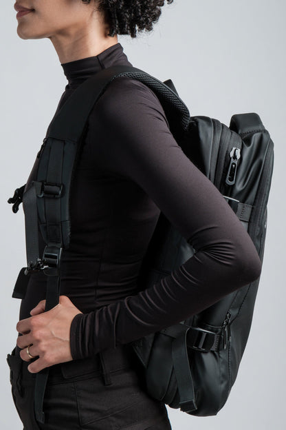 Voyager Expandable Backpack 26L / 38L with Built-in Rain Coat - Shopthatapp.ca