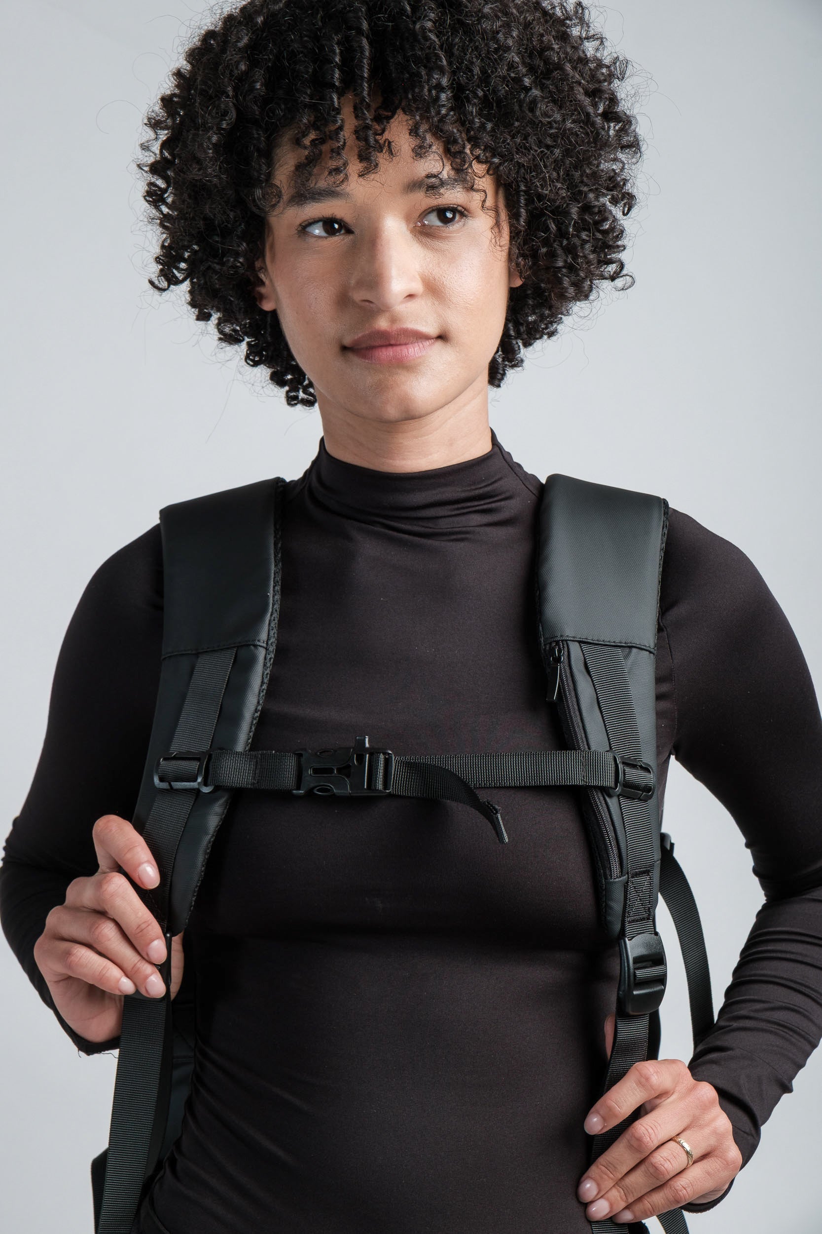 Voyager Expandable Backpack 26L / 38L with Built-in Rain Coat - Shopthatapp.ca