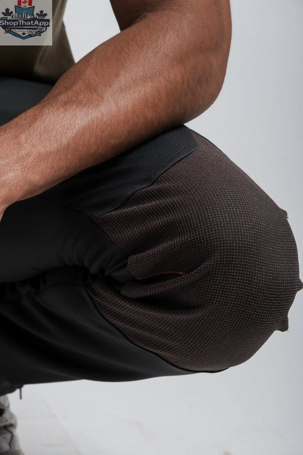 Men's Water Resistant Adventure Pants - Grey Color for All-Weather Exploration - Shopthatapp.ca