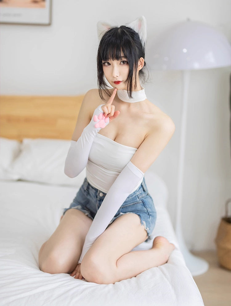 Cat Paw Sleeves with 3D Cat Paw Paddings Anime Style Velvet Cosplay Sleeves - Shopthatapp.ca