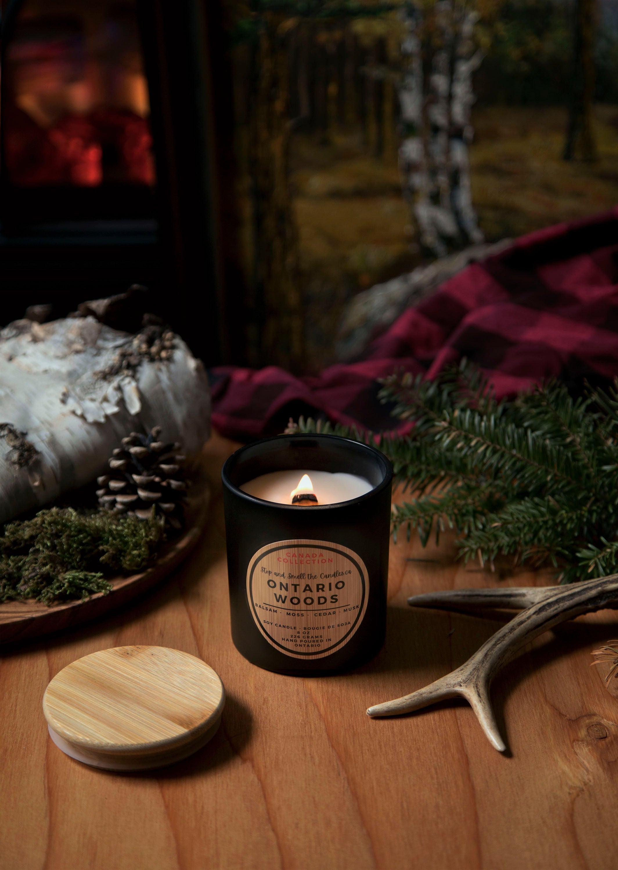 Ontario Woods:  wood wick soy candle 8oz - Shopthatapp.ca
