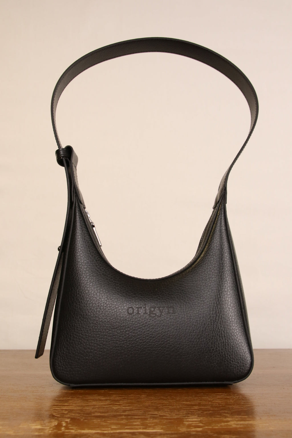 Origyn 01 - Plant-Based Vegan Leather Shoulder Handbag - Made with Plastic-Free MIRUM® - Shopthatapp.ca