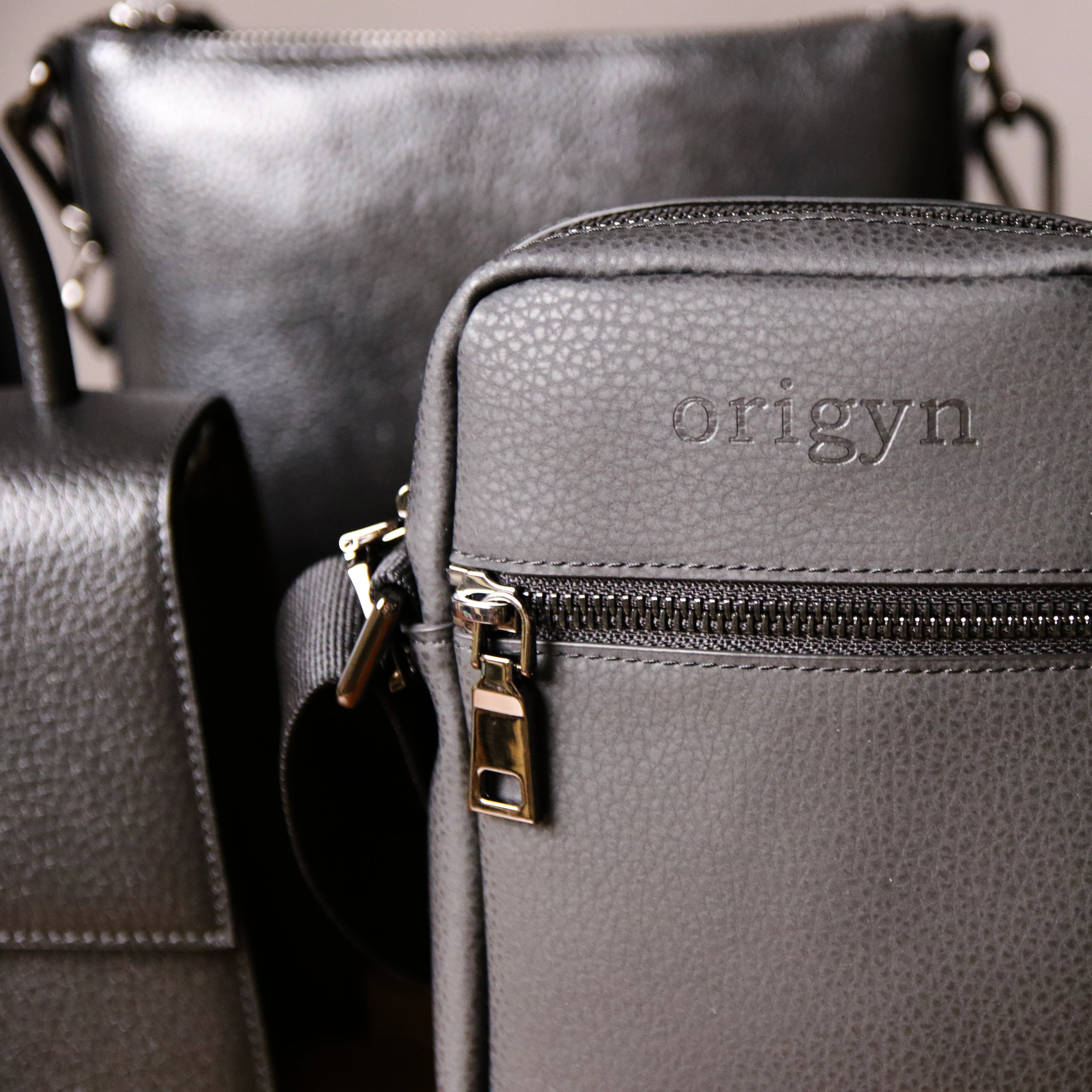 Origyn 02 - Plant-Based Vegan Leather Cross-body Handbag - Made with Plastic-Free MIRUM® - Shopthatapp.ca