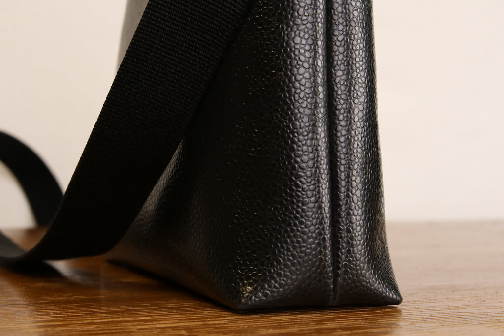 Origyn 04 - Plant-Based Vegan Leather Top Zip Handbag - Made with Plastic-Free MIRUM® - Shopthatapp.ca