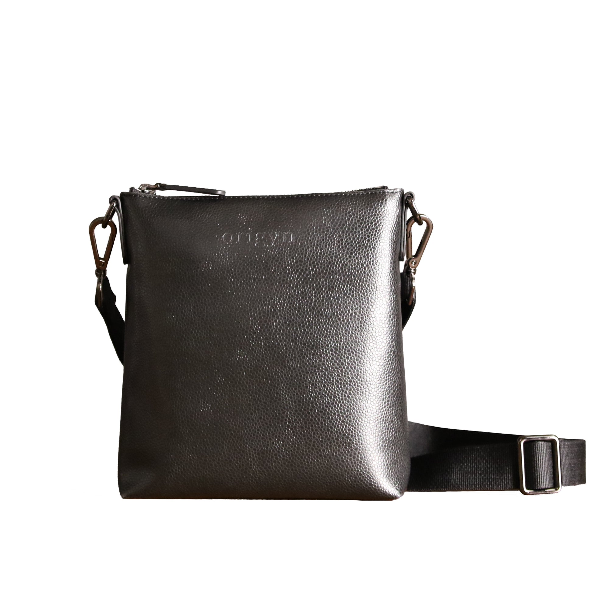 Origyn 04 - Plant-Based Vegan Leather Top Zip Handbag - Made with Plastic-Free MIRUM® - Shopthatapp.ca