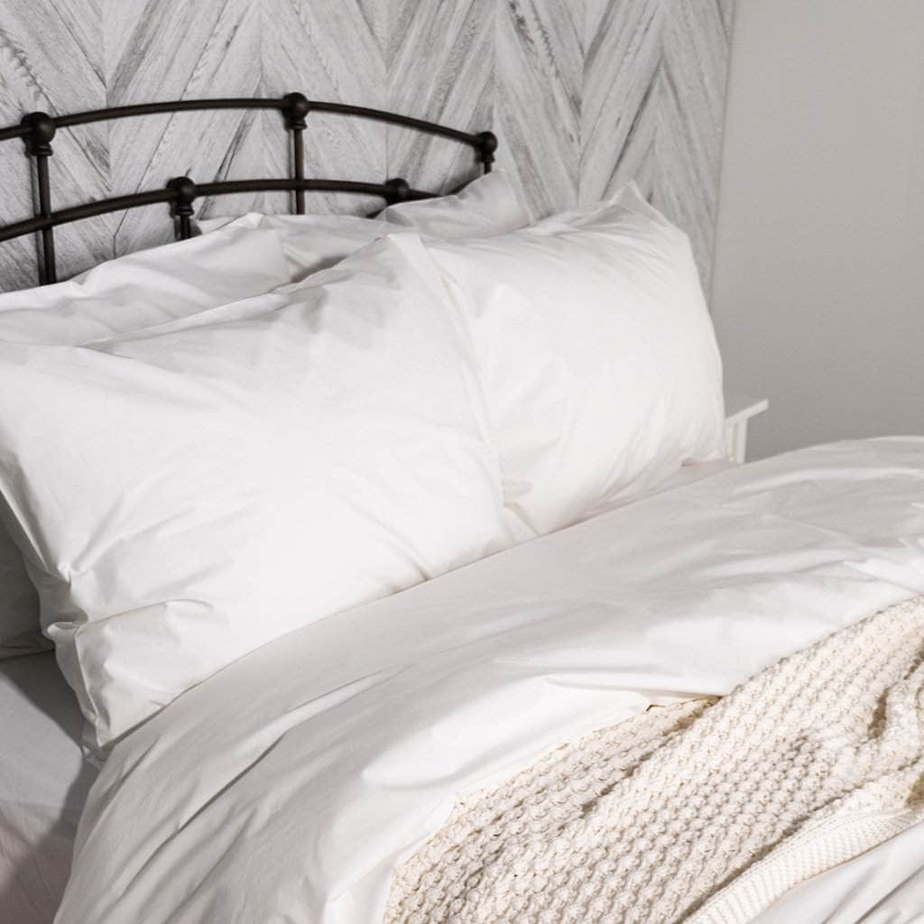 Essential Organic Percale Pillowcase Set for Luxurious Sleep - Shopthatapp.ca
