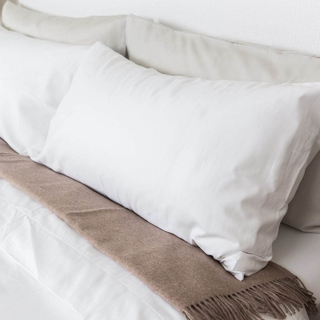 Refined Sateen Sheet Set - Luxurious Comfort for Your Bedroom - Shopthatapp.ca