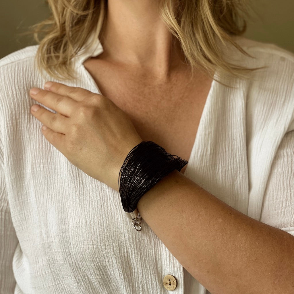 Multi Strand Thread Bracelet - Shopthatapp.ca