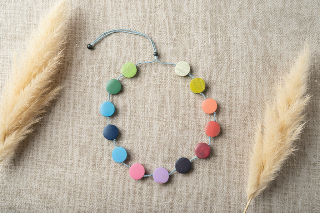 Short Wooden Rainbow Necklace - Shopthatapp.ca