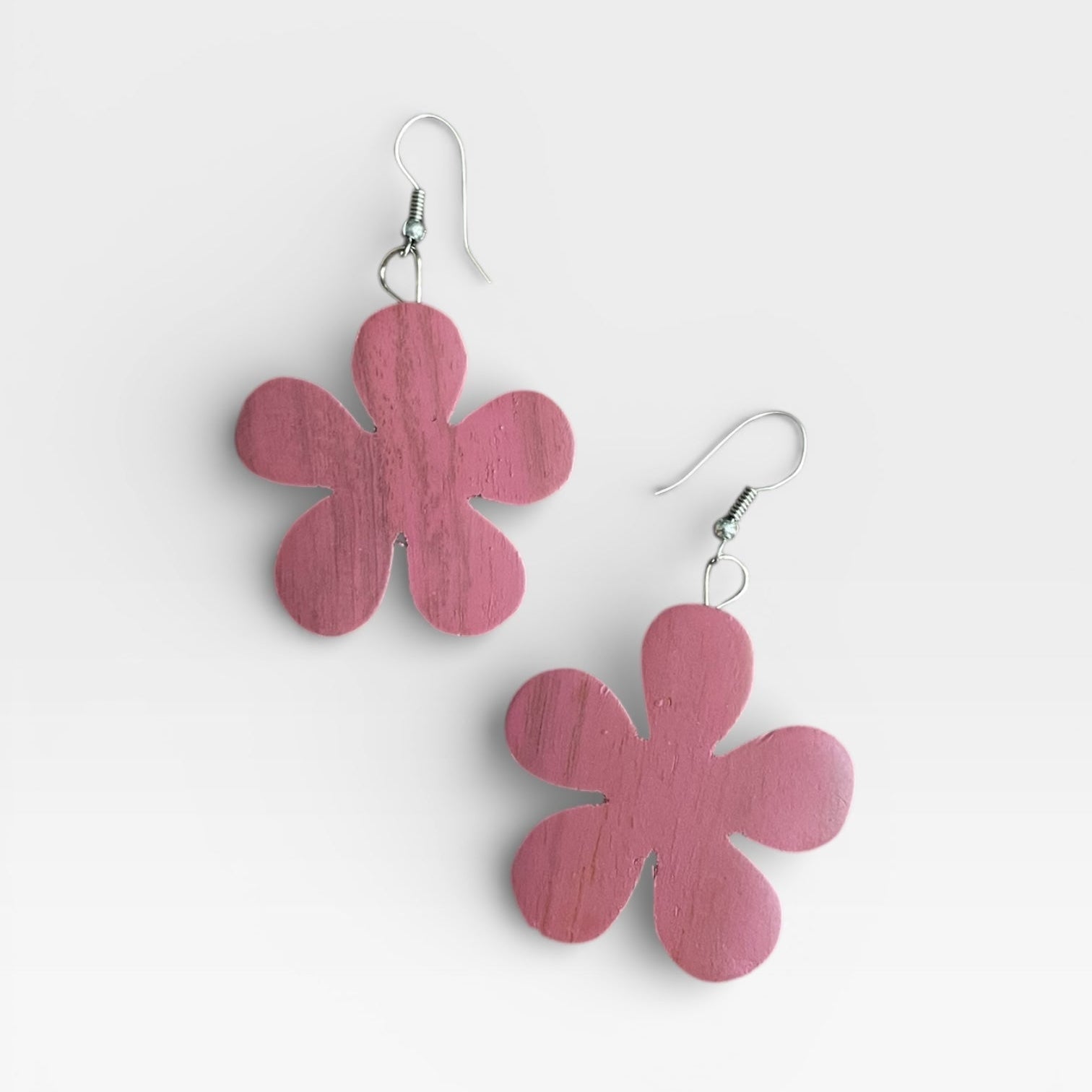 Wooden Flower Earrings - Eco-Friendly Handcrafted Jewelry - Shopthatapp.ca